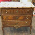 48 3022 CHEST OF DRAWERS